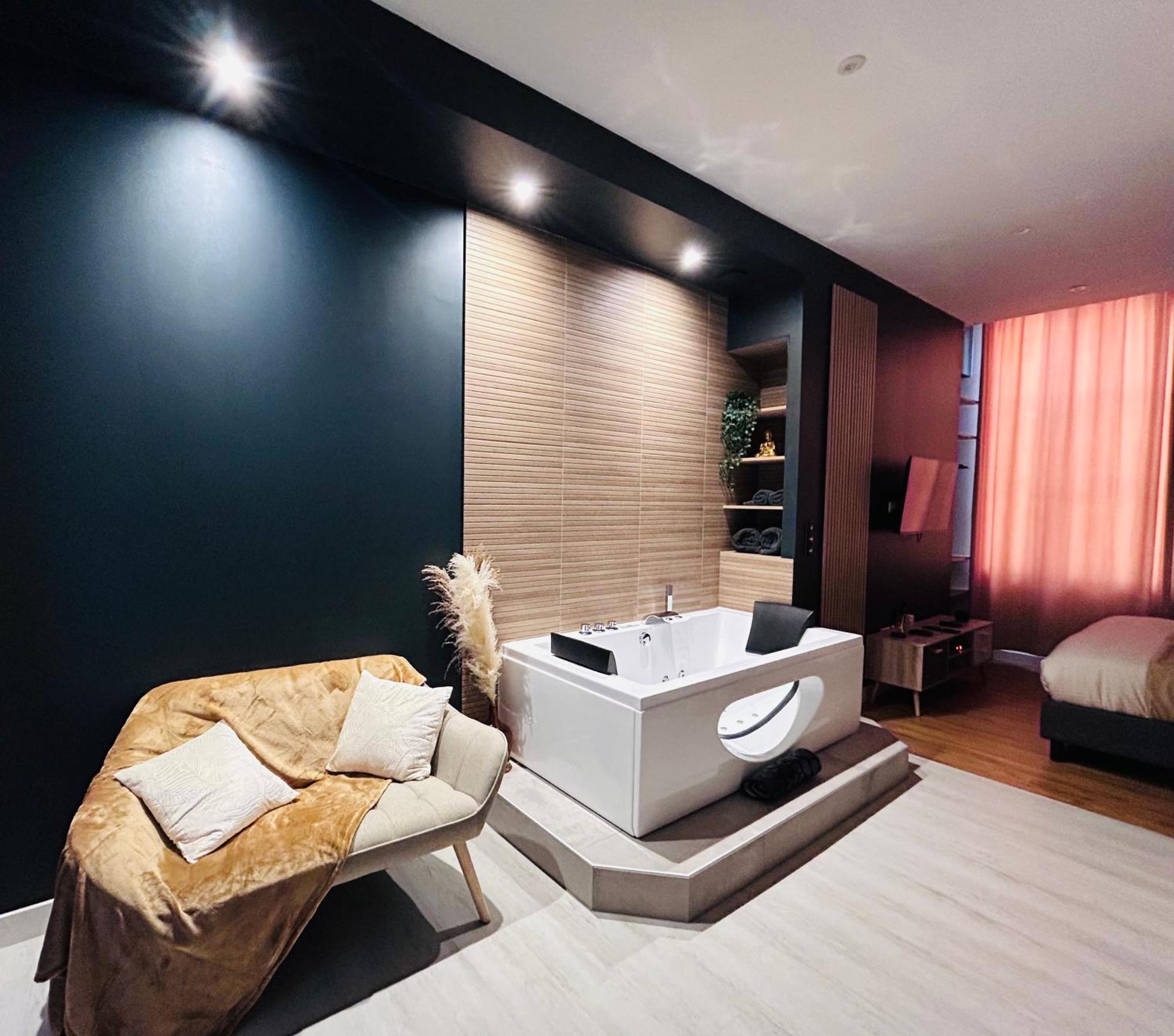 Suite Cosy Jacuzzi Troyes - Secrets D'Ana מראה חיצוני תמונה